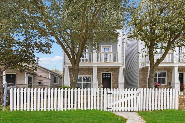 1006 Enid Street B, Houston, TX 77009