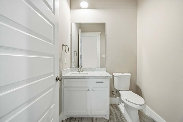 1006 Enid Street B, Houston, TX 77009