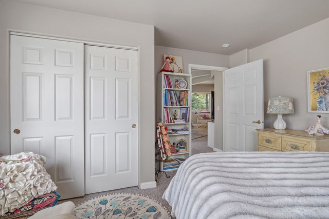 398 Madrone Ridge Drive, Grants Pass, OR 97527