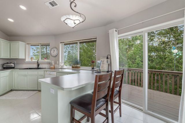 398 Madrone Ridge Drive, Grants Pass, OR 97527