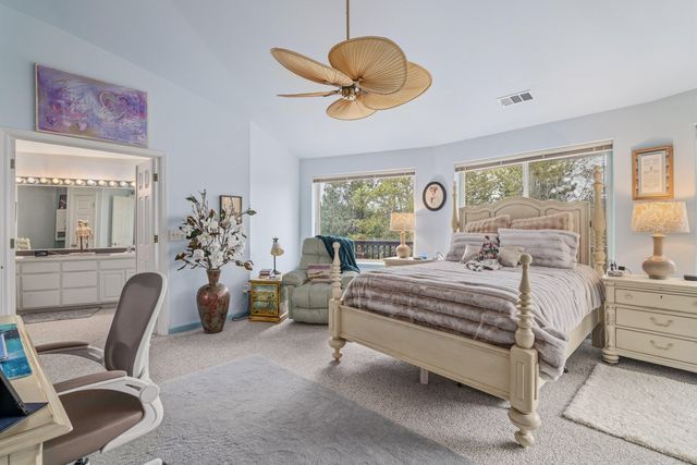 398 Madrone Ridge Drive, Grants Pass, OR 97527