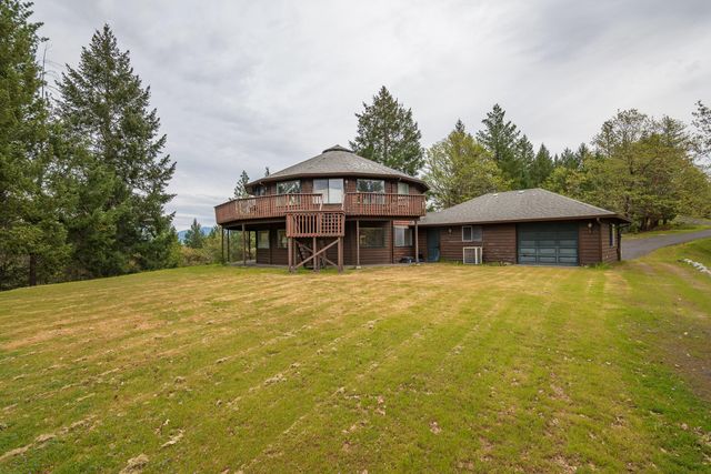 398 Madrone Ridge Drive, Grants Pass, OR 97527