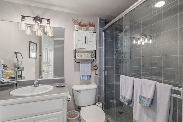 398 Madrone Ridge Drive, Grants Pass, OR 97527