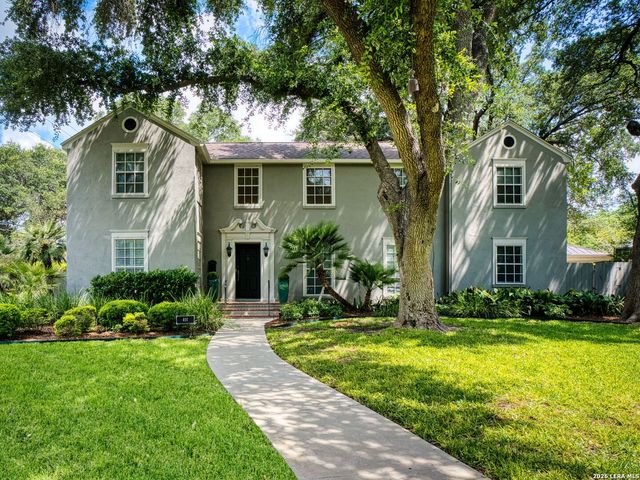 401 Ridgemont Avenue, Terrell Hills, TX 78209