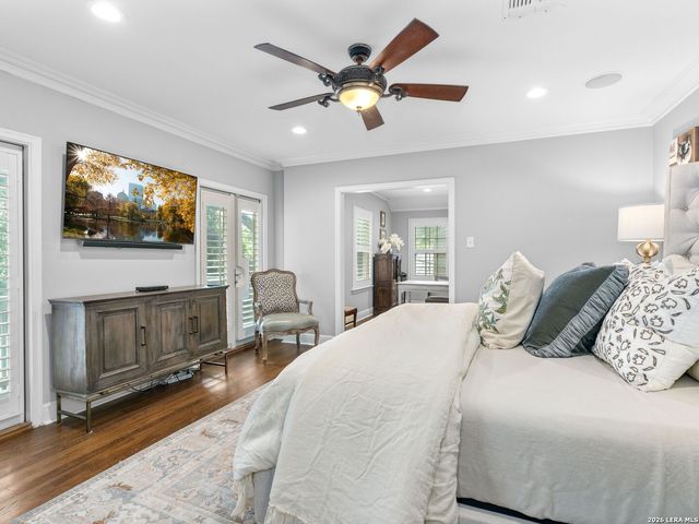 401 Ridgemont Avenue, Terrell Hills, TX 78209