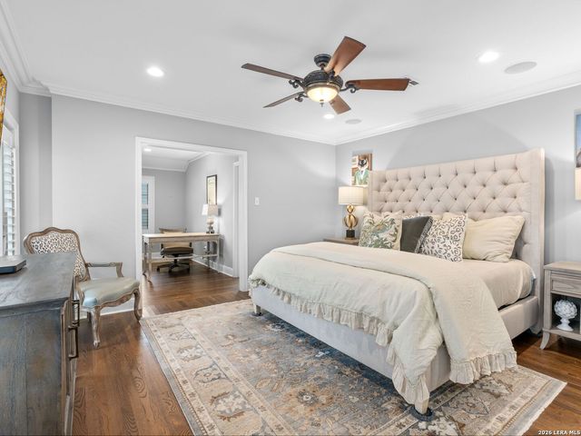 401 Ridgemont Avenue, Terrell Hills, TX 78209