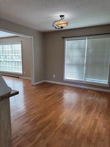 3594 Oak Grove Rd, Red Boiling Springs, TN 37150