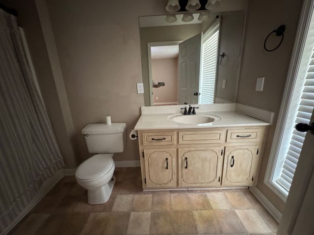 3594 Oak Grove Rd, Red Boiling Springs, TN 37150