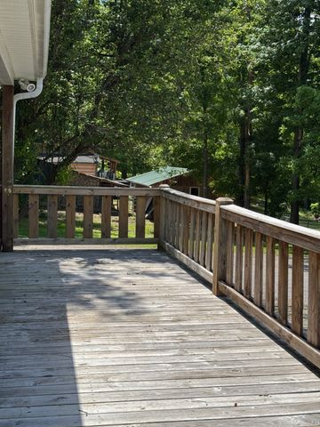 3594 Oak Grove Rd, Red Boiling Springs, TN 37150