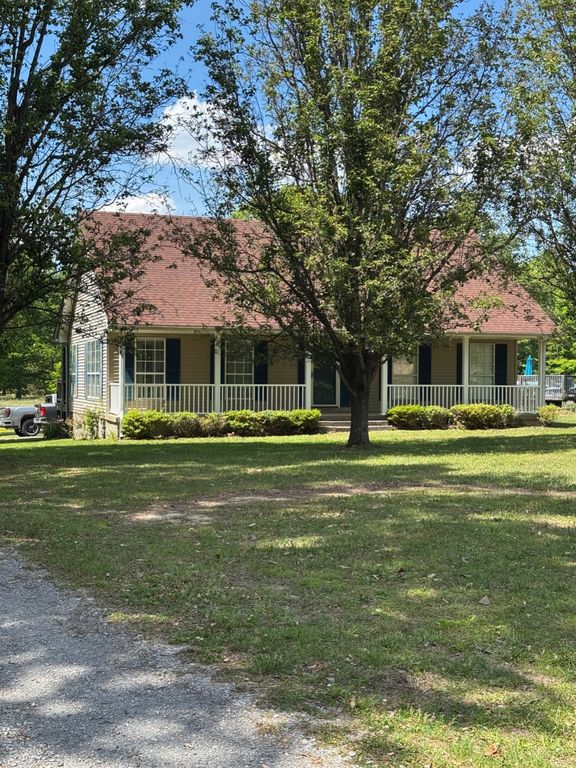 3594 Oak Grove Rd, Red Boiling Springs, TN 37150