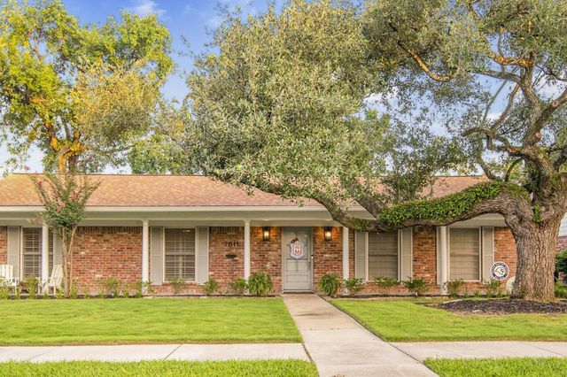 7611 Fairdale Lane, Houston, TX 77063