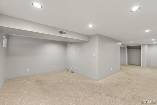 433 Woodland Hill Court, Manchester, MO 63021