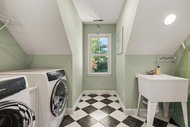 12 Quaker Lady Ln, Sudbury, MA 01776