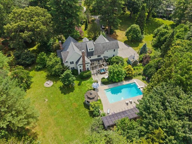 12 Quaker Lady Ln, Sudbury, MA 01776
