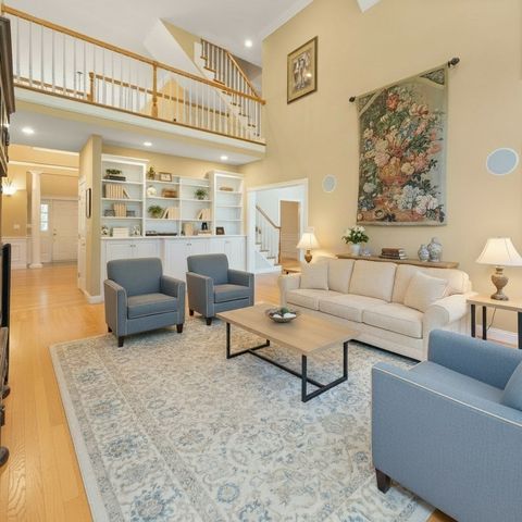 12 Quaker Lady Ln, Sudbury, MA 01776