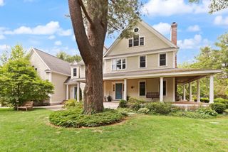 12 Quaker Lady Ln, Sudbury, MA 01776