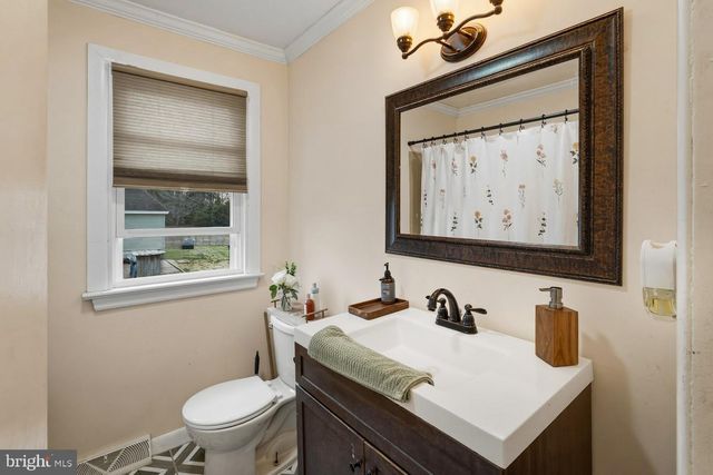 11 AMHERST DR, Pennsville, NJ 08070