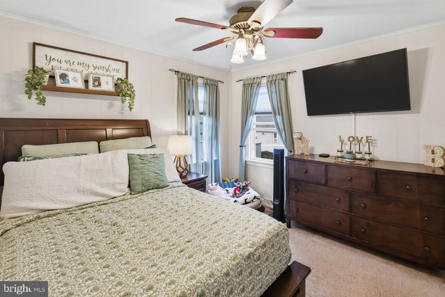 11 AMHERST DR, Pennsville, NJ 08070