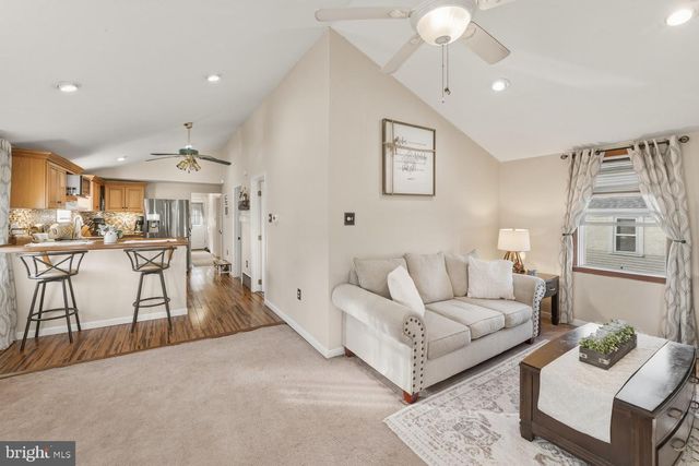 11 AMHERST DR, Pennsville, NJ 08070