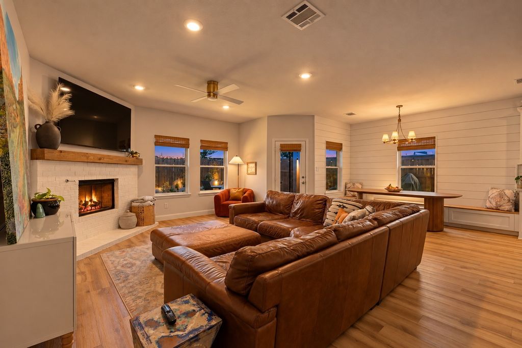 9812 Chaparral Pass, Fort Worth, TX 76126 — photo 2