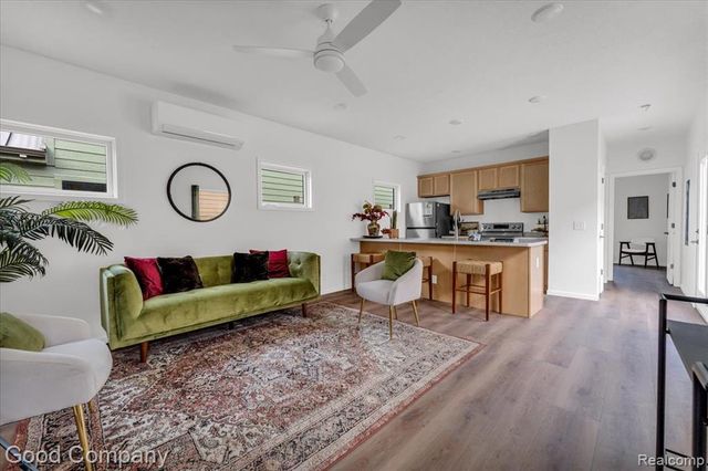 2832 16th Street, Detroit, MI 48216