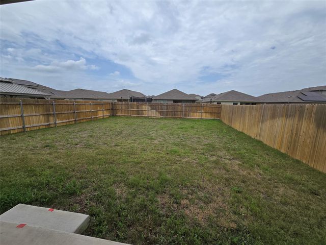 12324 Token TRL, Elgin, TX 78621