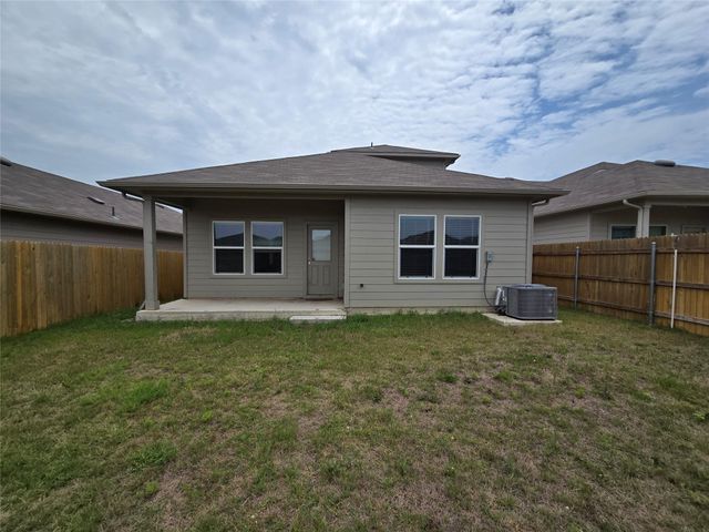 12324 Token TRL, Elgin, TX 78621