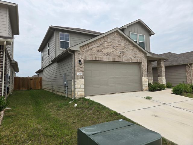 12324 Token TRL, Elgin, TX 78621