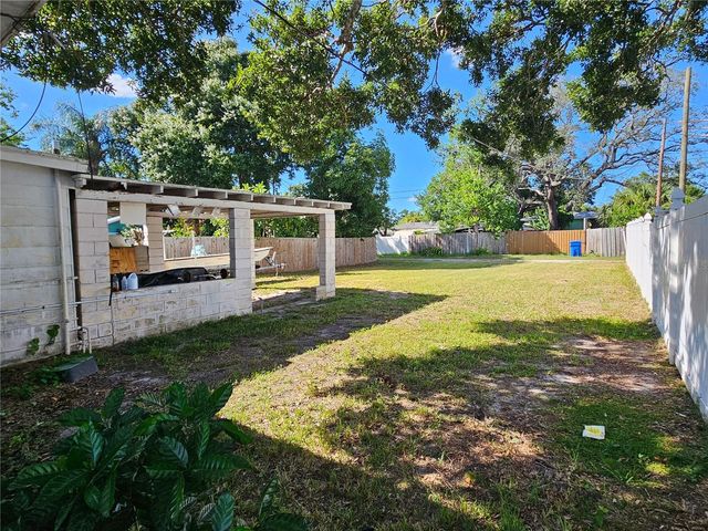 4609 16TH AVENUE N, St Petersburg, FL 33713