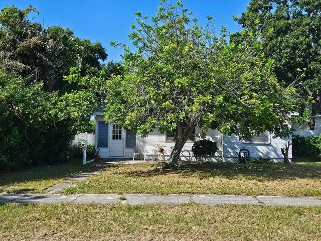 4609 16TH AVENUE N, St Petersburg, FL 33713
