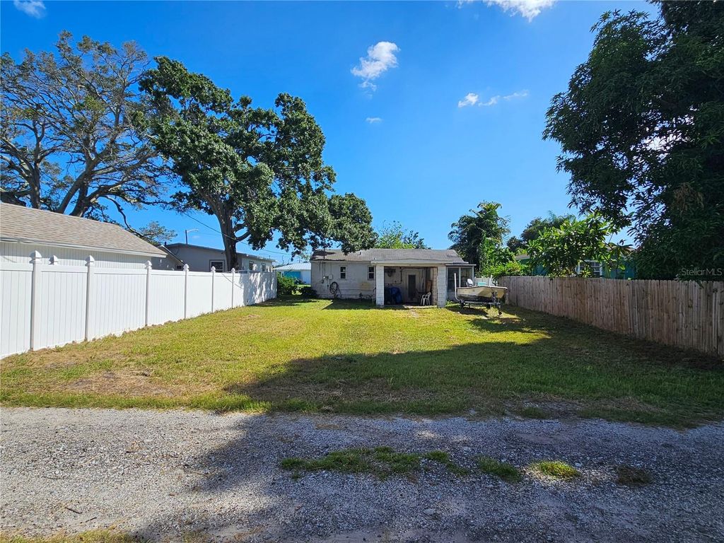4609 16TH AVENUE N, St Petersburg, FL 33713