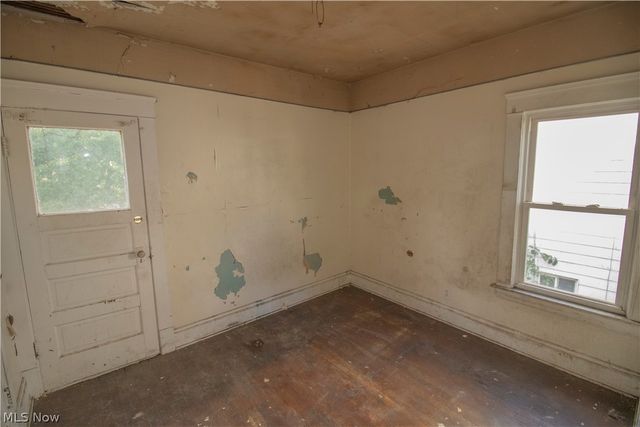 12707 Harvard Avenue, Cleveland, OH 44105