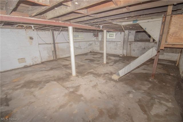 12707 Harvard Avenue, Cleveland, OH 44105