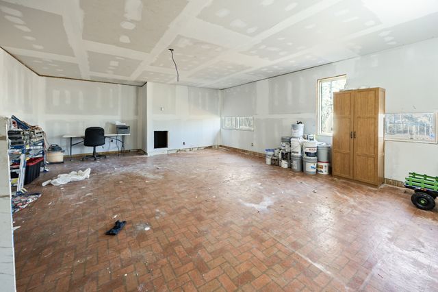 303 Jackson Cir, Tullahoma, TN 37388