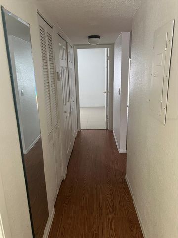 4265 S SEMORAN BOULEVARD 4, Orlando, FL 32822