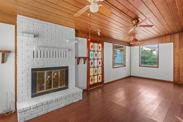 803 CAROL COURT, Tavares, FL 32778