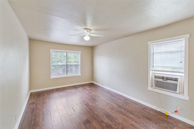 111 S Chickasaw Avenue, Bartlesville, OK 74003