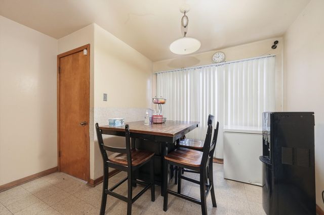 13921 S Stewart Avenue, Riverdale, IL 60827