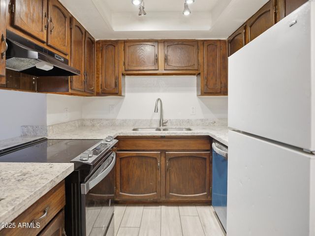 7545 N 47TH Drive, Glendale, AZ 85301