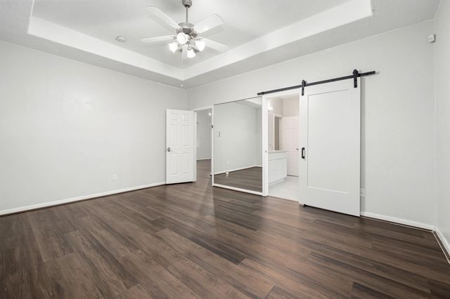 2010 Lincoln Crest Way, Sugar Land, TX 77498