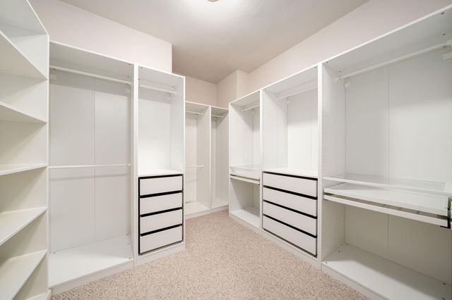 2010 Lincoln Crest Way, Sugar Land, TX 77498