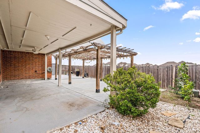 2010 Lincoln Crest Way, Sugar Land, TX 77498