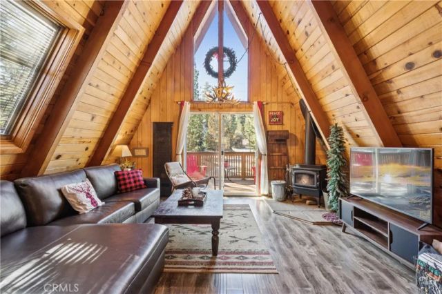 101 W Rainbow Boulevard, Big Bear City, CA 92314