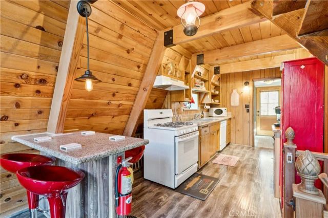 101 W Rainbow Boulevard, Big Bear City, CA 92314