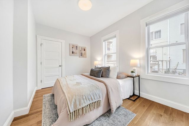 26 Hardwick Street 1, Cambridge, MA 02141