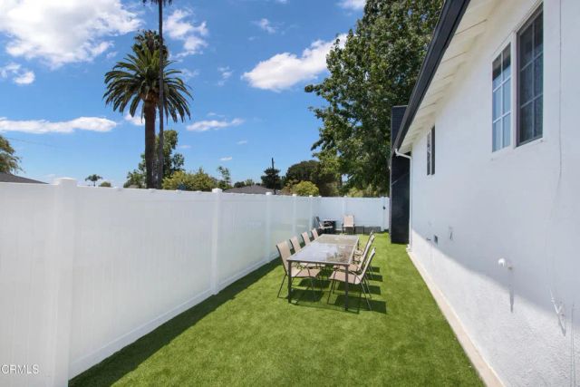 1564 Coolidge Avenue, Pasadena, CA 91104