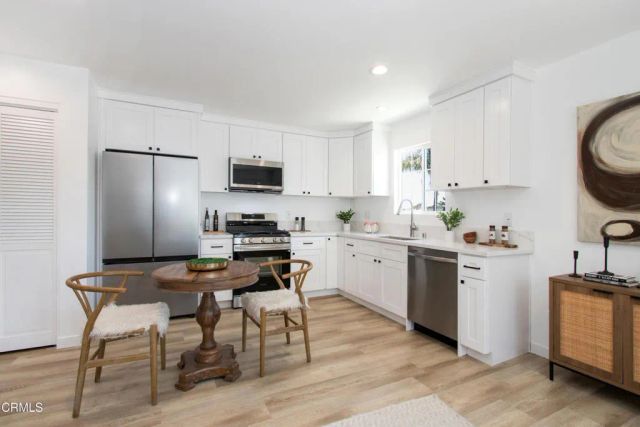 1564 Coolidge Avenue, Pasadena, CA 91104