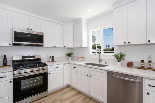 1564 Coolidge Avenue, Pasadena, CA 91104