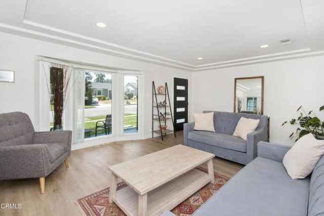 1564 Coolidge Avenue, Pasadena, CA 91104