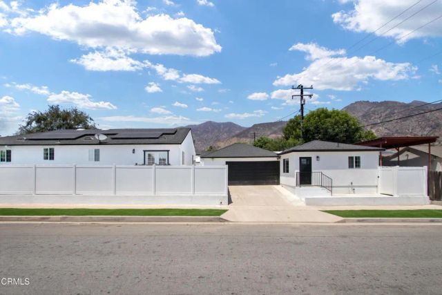 1564 Coolidge Avenue, Pasadena, CA 91104